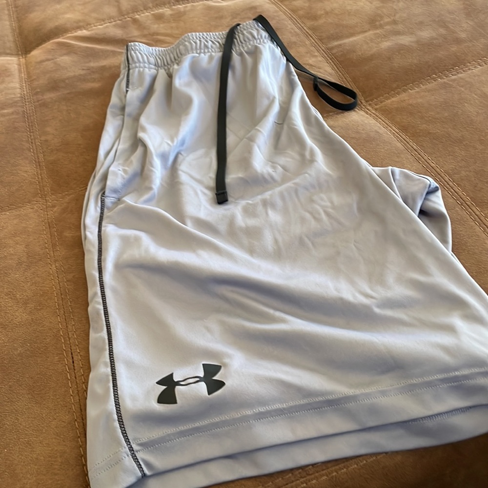 Under Armour Men’s Size L